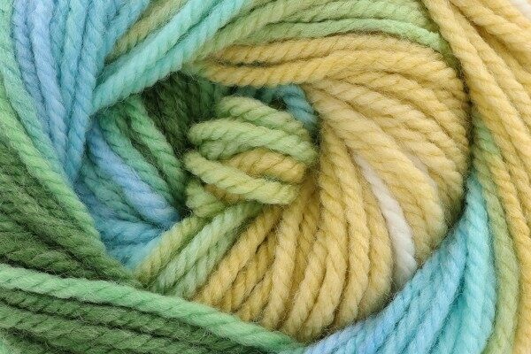 Hayfield Spirit Chunky